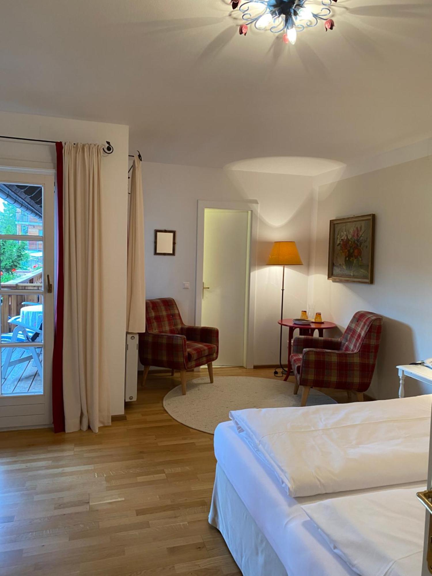 Seehotel Enzian Weissensee Exterior photo